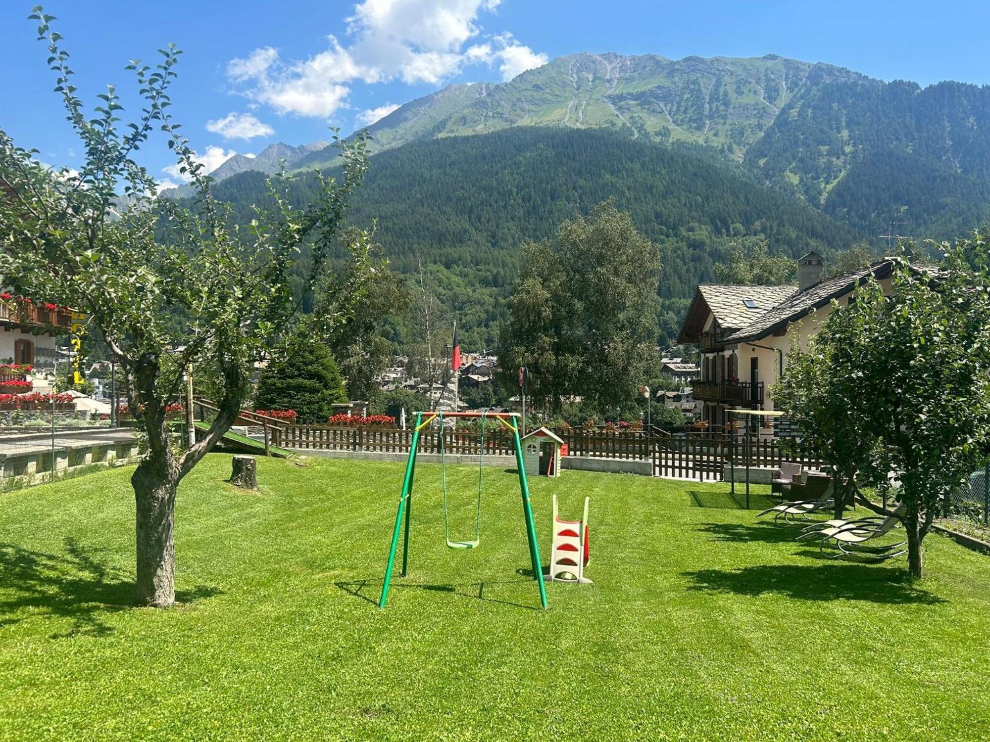 Hotel Des Glaciers Courmayeur Eksteriør bilde