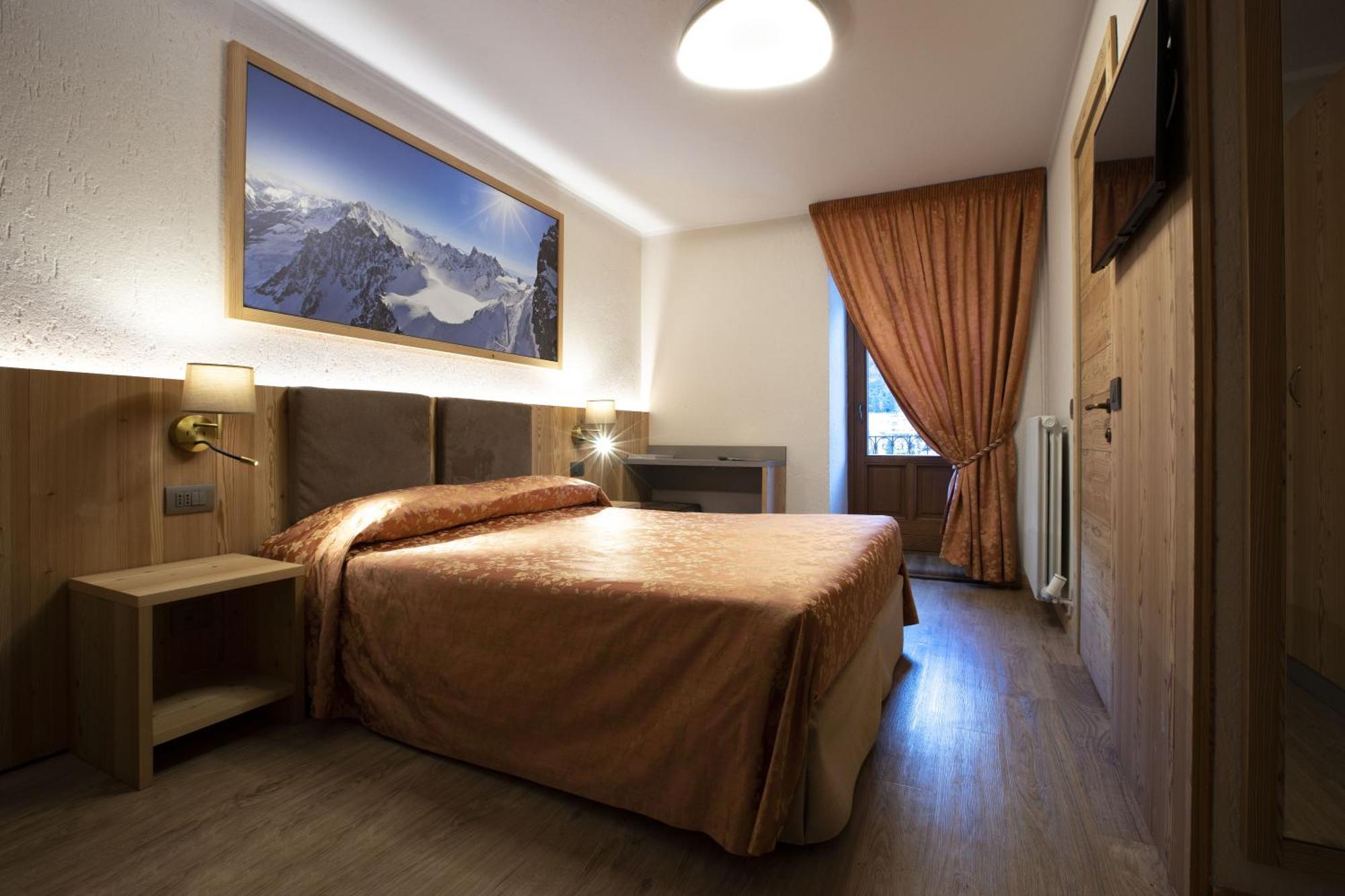 Hotel Des Glaciers Courmayeur Eksteriør bilde