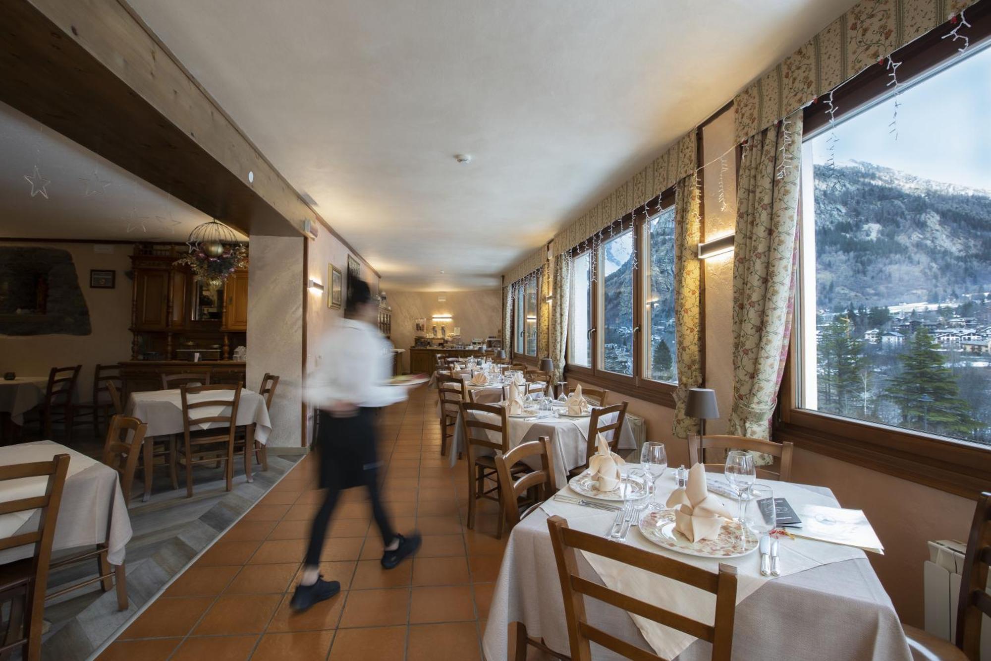 Hotel Des Glaciers Courmayeur Eksteriør bilde