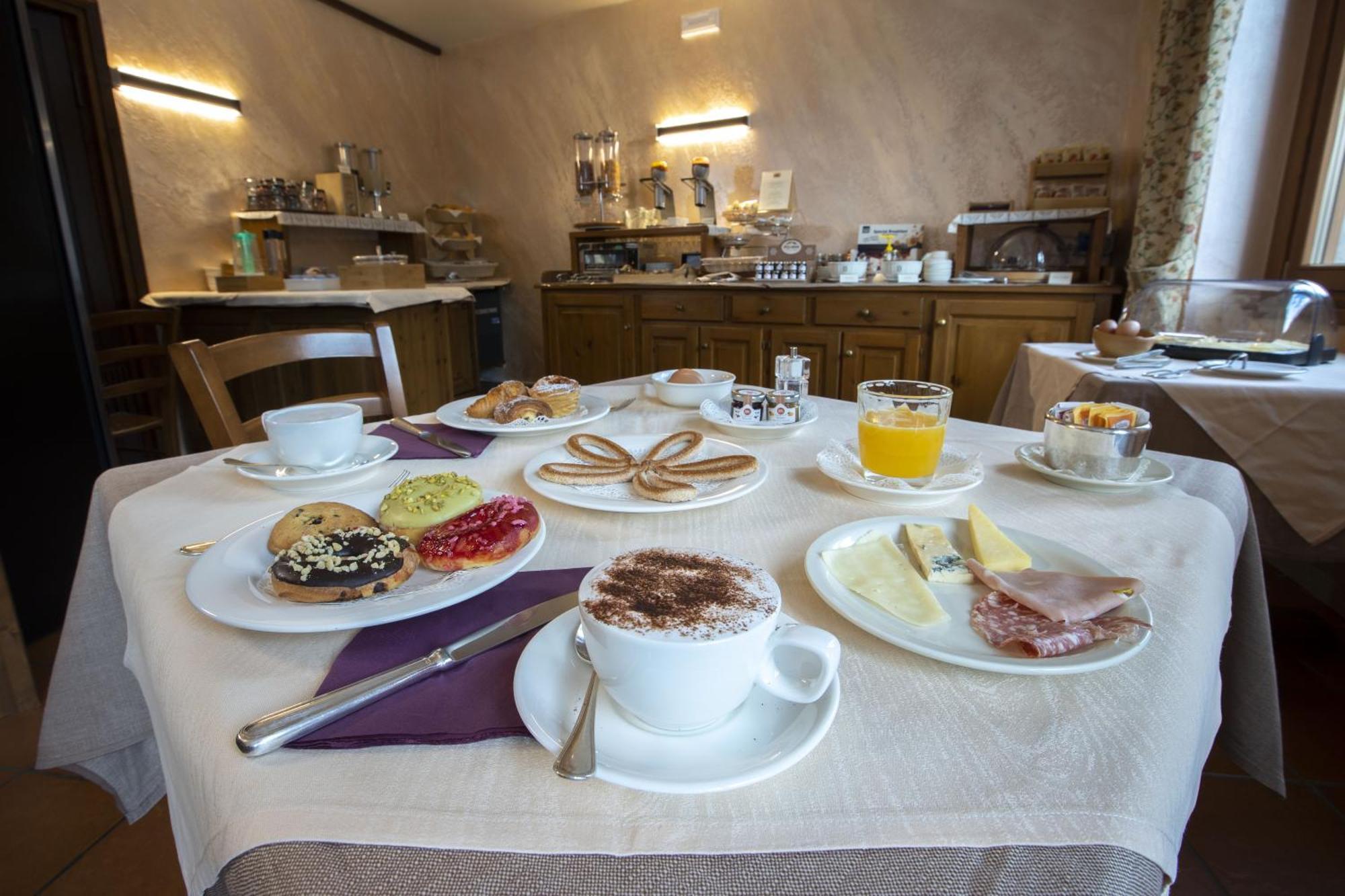 Hotel Des Glaciers Courmayeur Eksteriør bilde